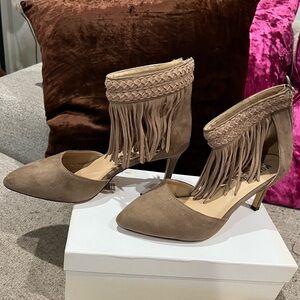 Monroe And Main Lulu Ankle Fringe Heel Taupe Western Cowgirl Southwestern Shoes